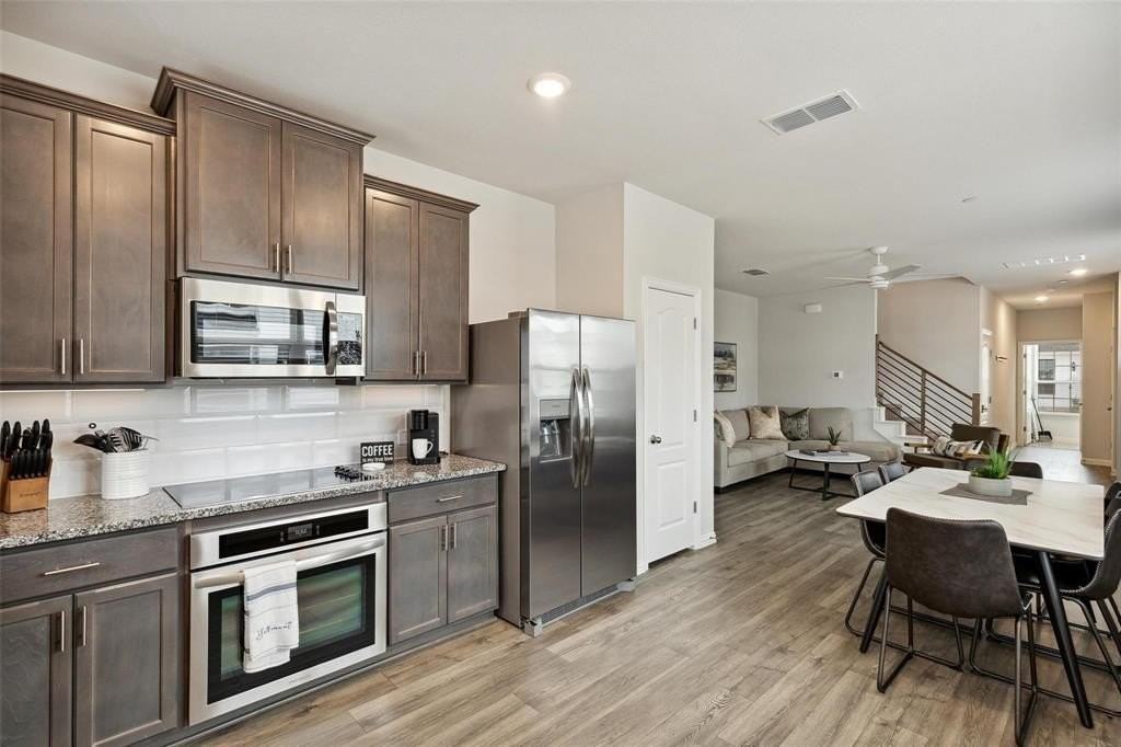 1200 Lamar Dr - Photo 5 of 21