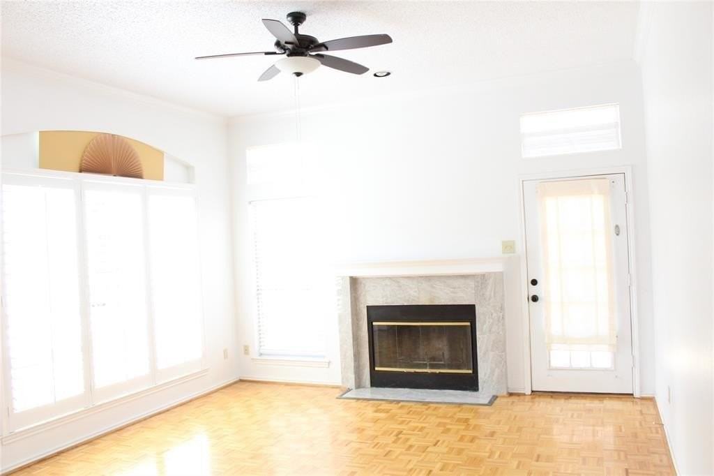 3120 Silver Springs Ln - Photo 3 of 16