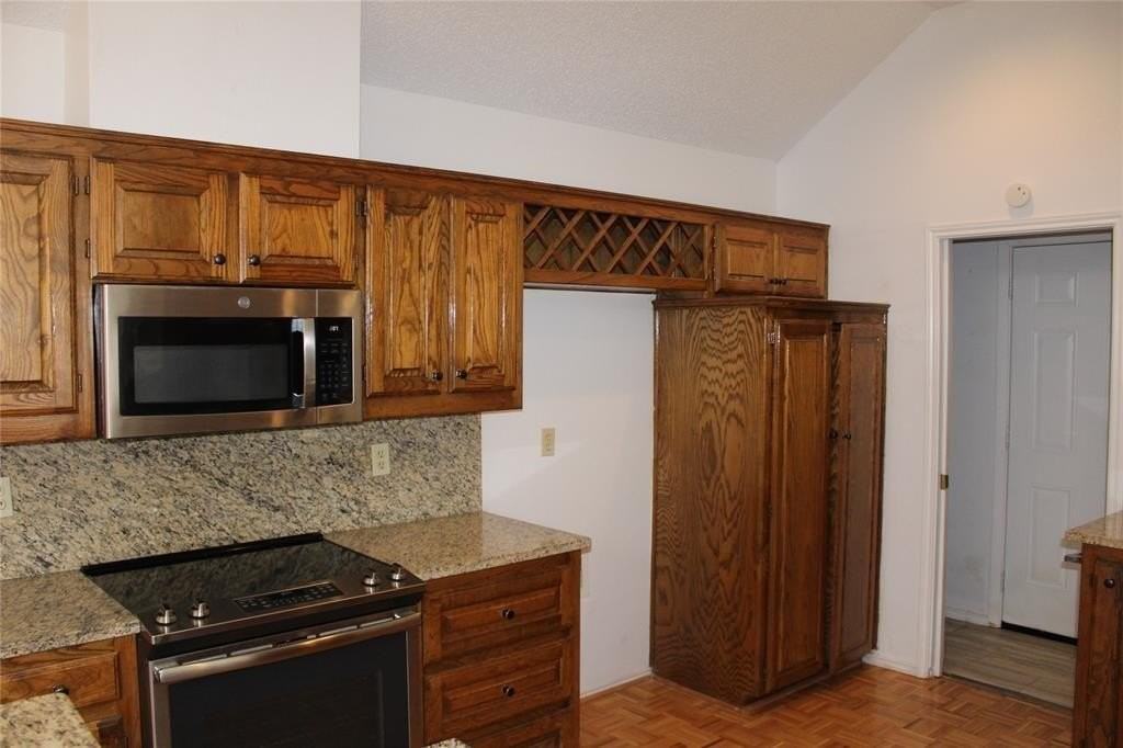 3120 Silver Springs Ln - Photo 7 of 16