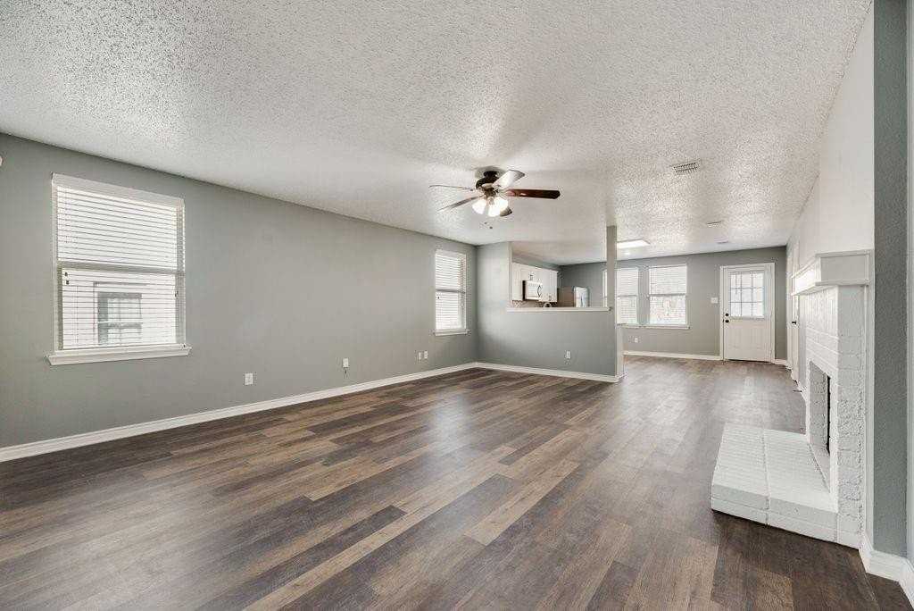 512 Rocky Springs Dr - Photo 7 of 23