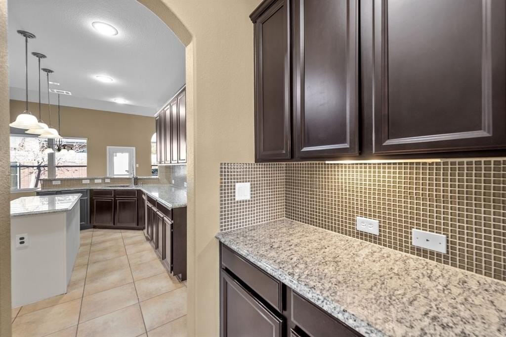 1924 Lewis Crossing Dr - Photo 5 of 26