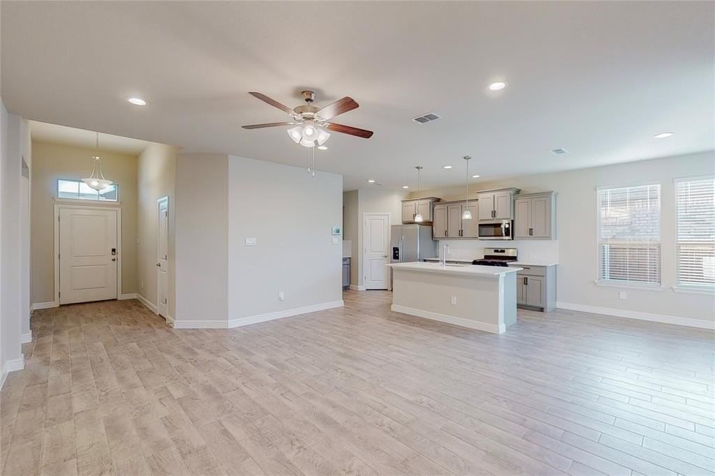 14533 Antlia Dr - Photo 5 of 34