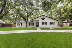 featured image of 8735 S Monticello Cir #6