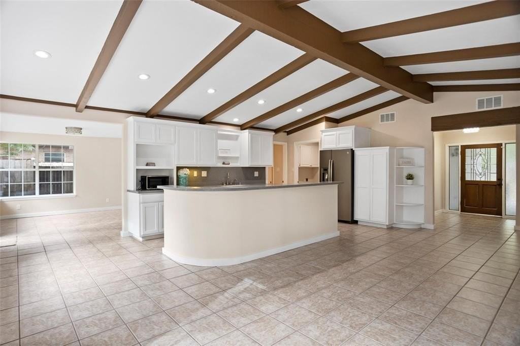 8735 S Monticello Cir #6 - Photo 4 of 26