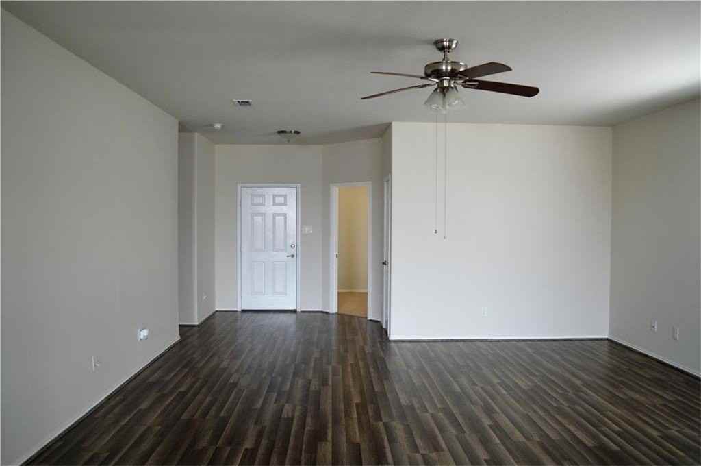 9028 Greene Dr - Photo 3 of 9