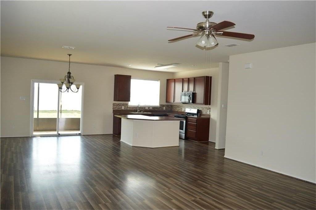 9028 Greene Dr - Photo 4 of 9