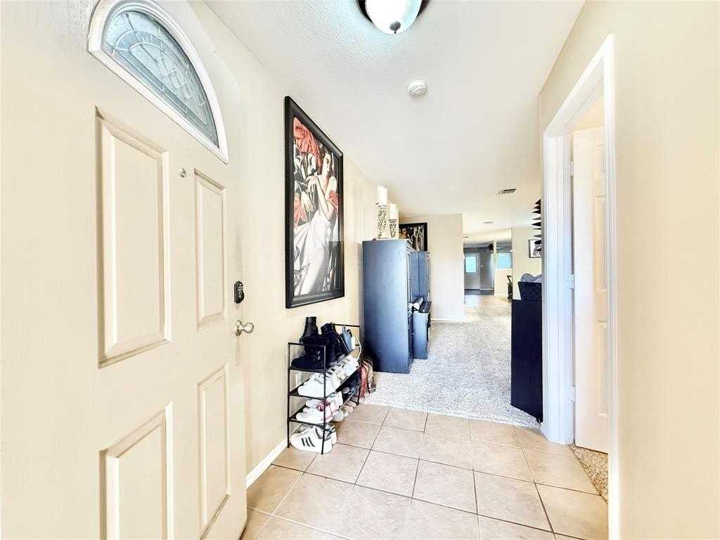 4533 Martingale View Ln - Photo 3 of 30