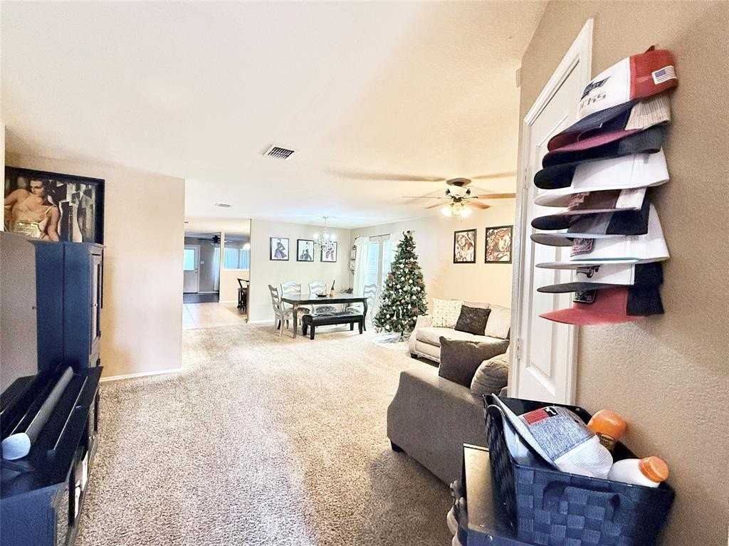 4533 Martingale View Ln - Photo 6 of 30