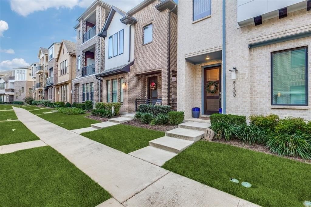 8209 Laflin Ln - Photo 2 of 20