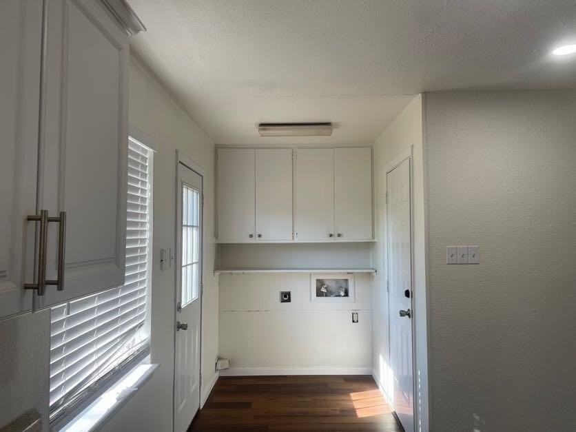 1838 Kent Dr - Photo 4 of 19