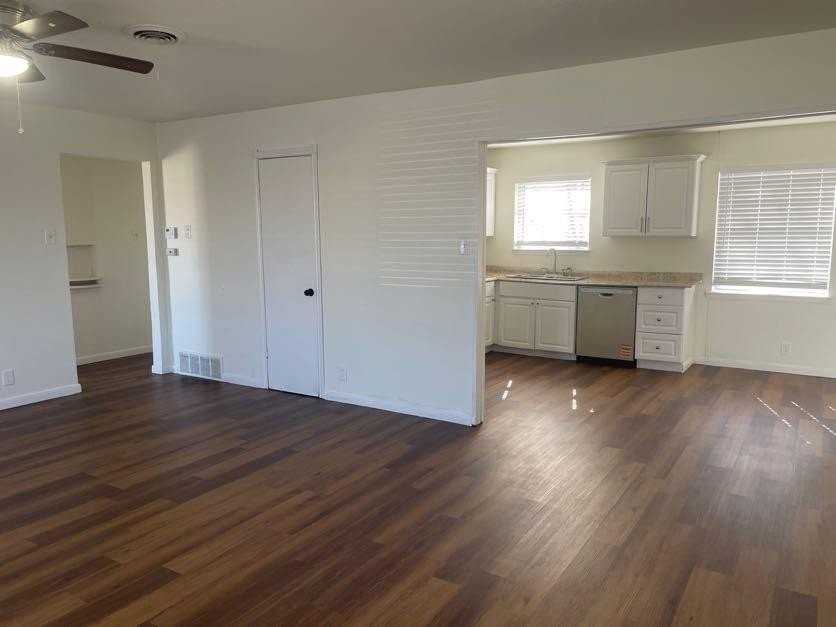 1838 Kent Dr - Photo 6 of 19