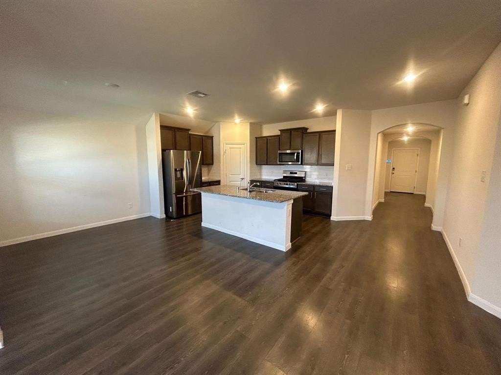 602 Range Dr - Photo 2 of 19