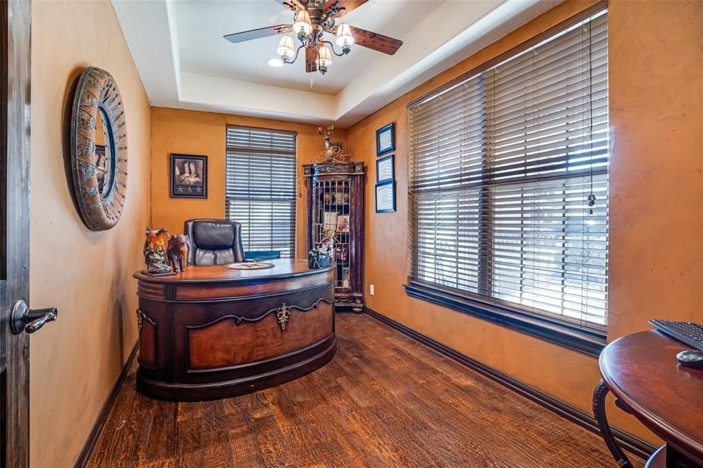 308 Sheri Ln - Photo 6 of 24