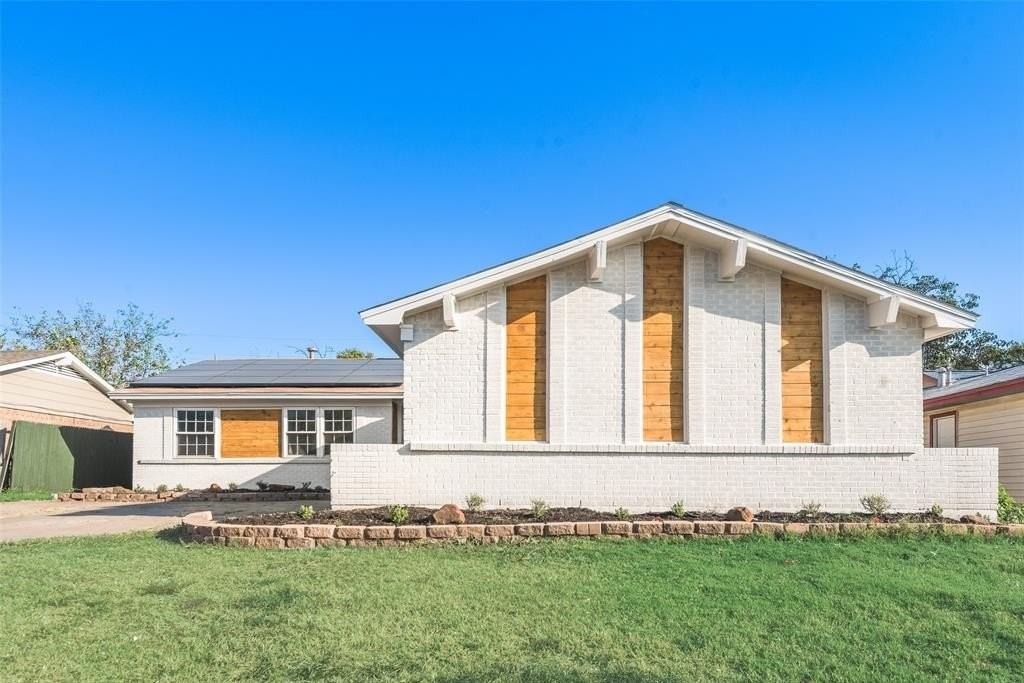 4117 Spokane St - Photo 3 of 28