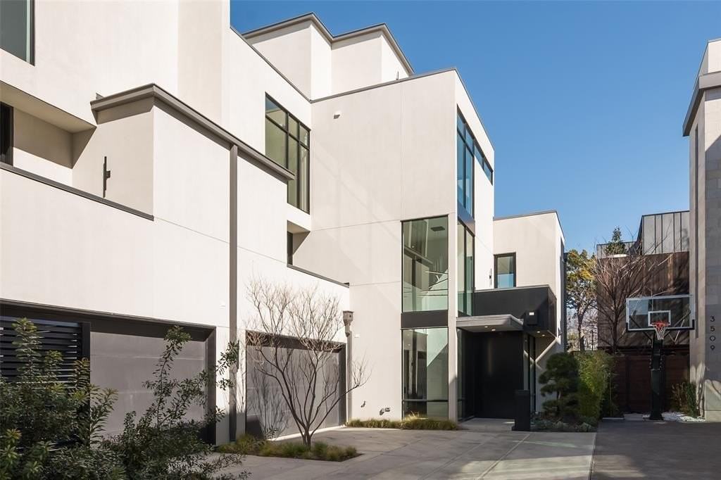 3515 Edgewater St - Photo 2 of 40