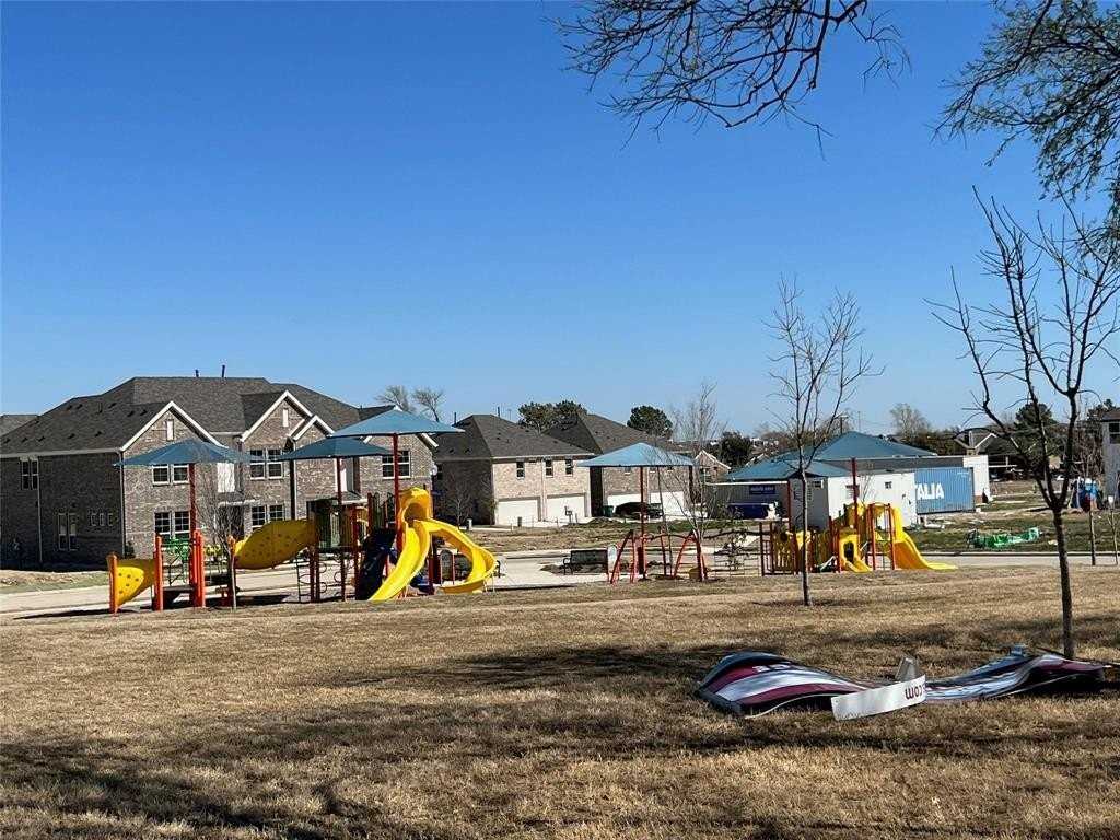 5106 Heritage St - Photo 3 of 16