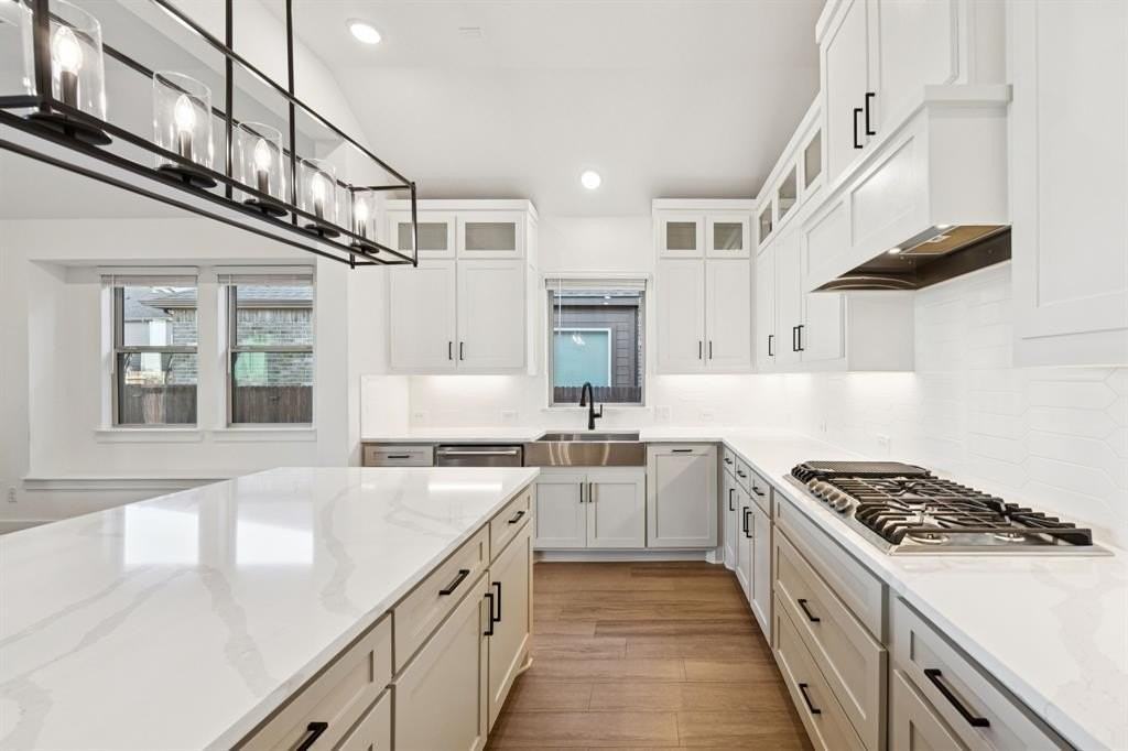 1415 Woodpecker Ln - Photo 6 of 36