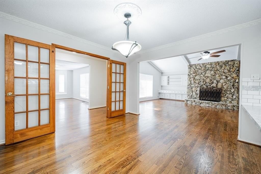 3317 Bouvier St - Photo 7 of 39