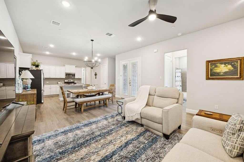 6500 Bold Ruler Ln - Photo 5 of 32