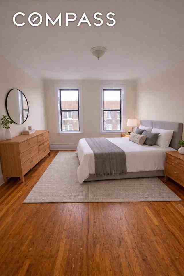 2823 42nd St #D5 - Photo 6 of 10