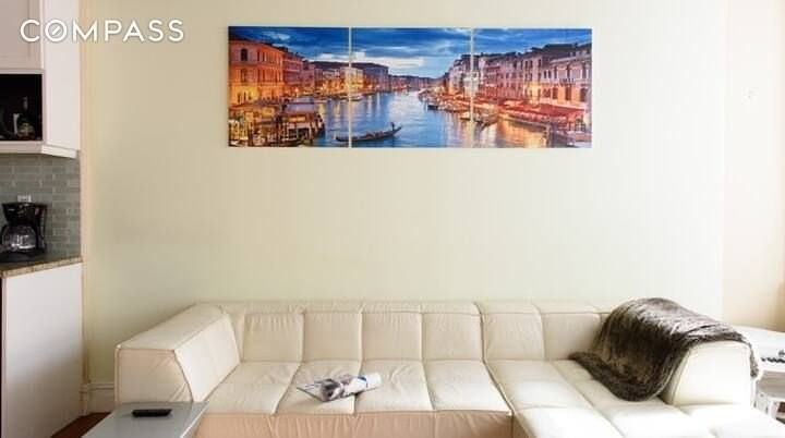 43 E 30th St #8D - Photo 2 of 10