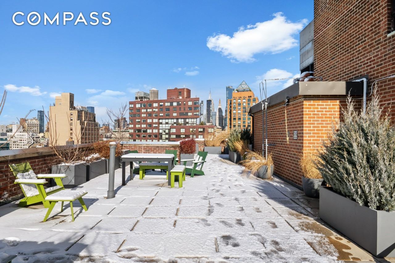 77 E 12th St #8A - Photo 6 of 7