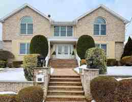 featured image of 23 Sunnyside Ter #2