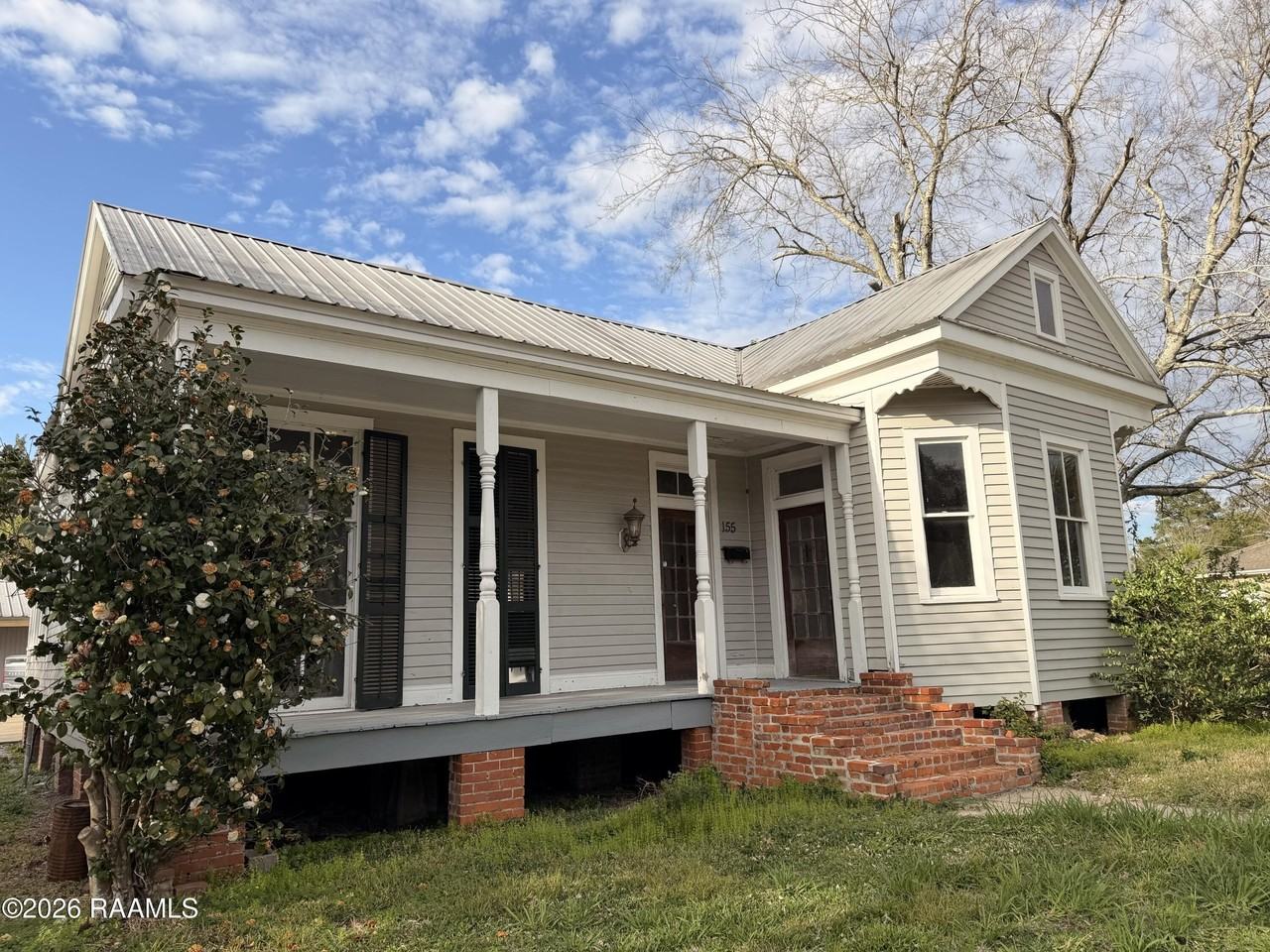 155 Duperier Ave - Photo 2 of 15