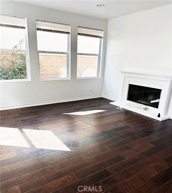 1437 Georgia St - Photo 6 of 8