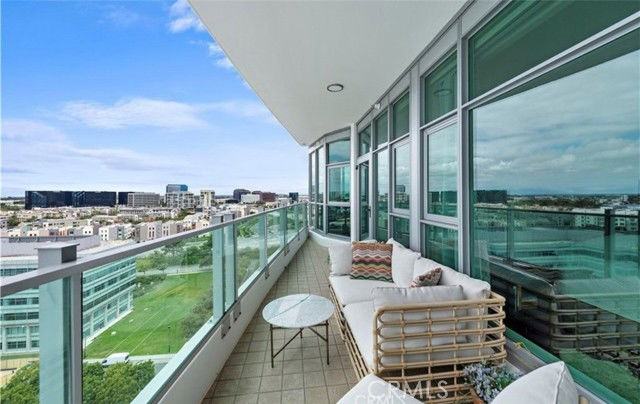 3141 Michelson Dr #1607 - Photo 5 of 8