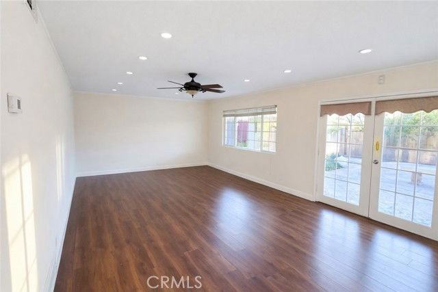 5621 Lockhaven Dr - Photo 2 of 4