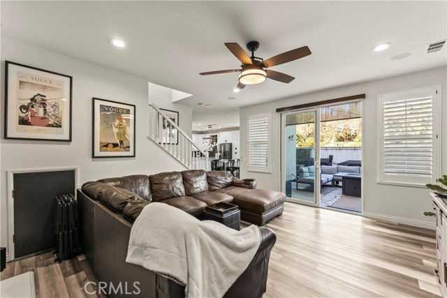 29 Sandy Pond Rd - Photo 3 of 8