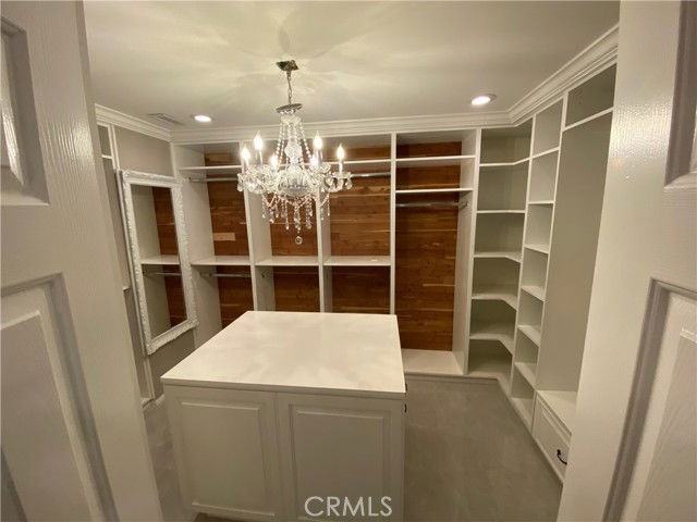 1933 N Canyon Park Cir - Photo 3 of 8