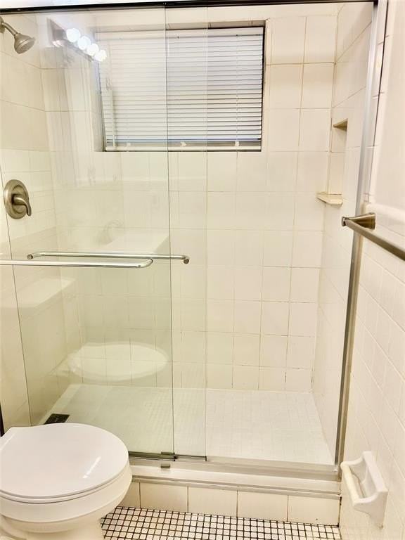 1095 Se 22nd Ave #8 - Photo 6 of 11