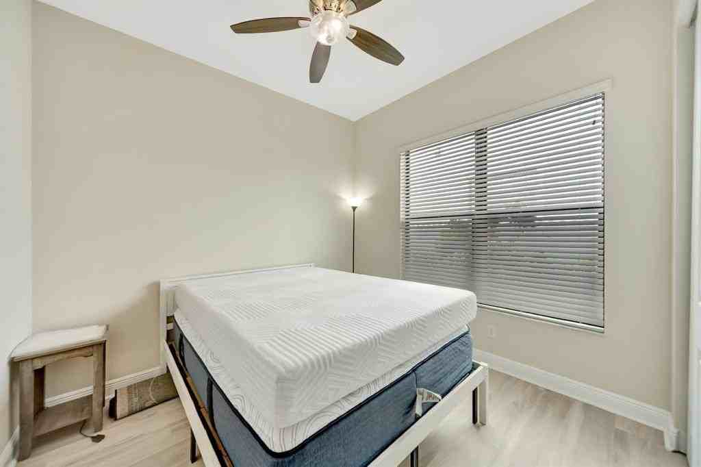 3824 Nw 89th Way - Photo 7 of 41