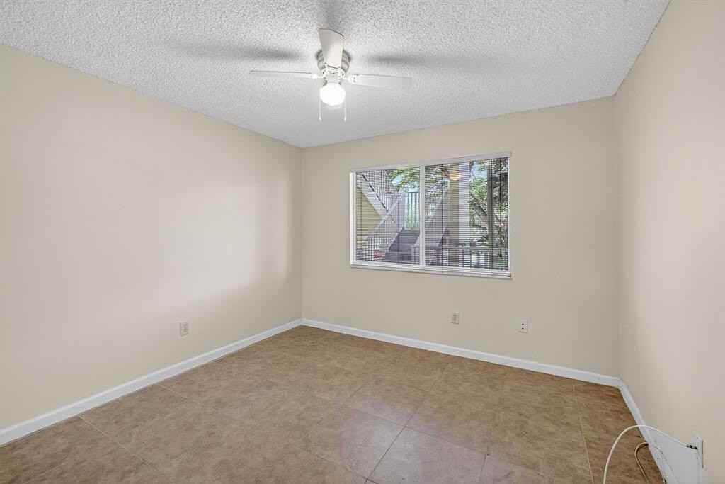 7214 Devon Dr #7214 - Photo 7 of 24