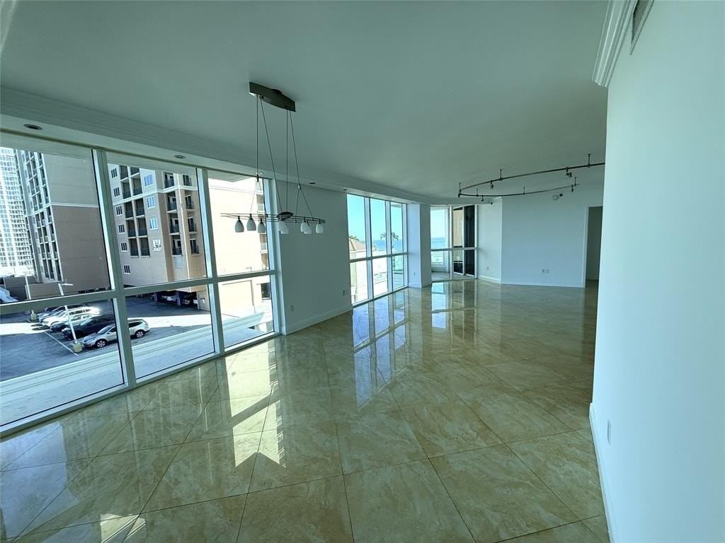 101 S Fort Lauderdale Beach Blvd #906 - Photo 7 of 50