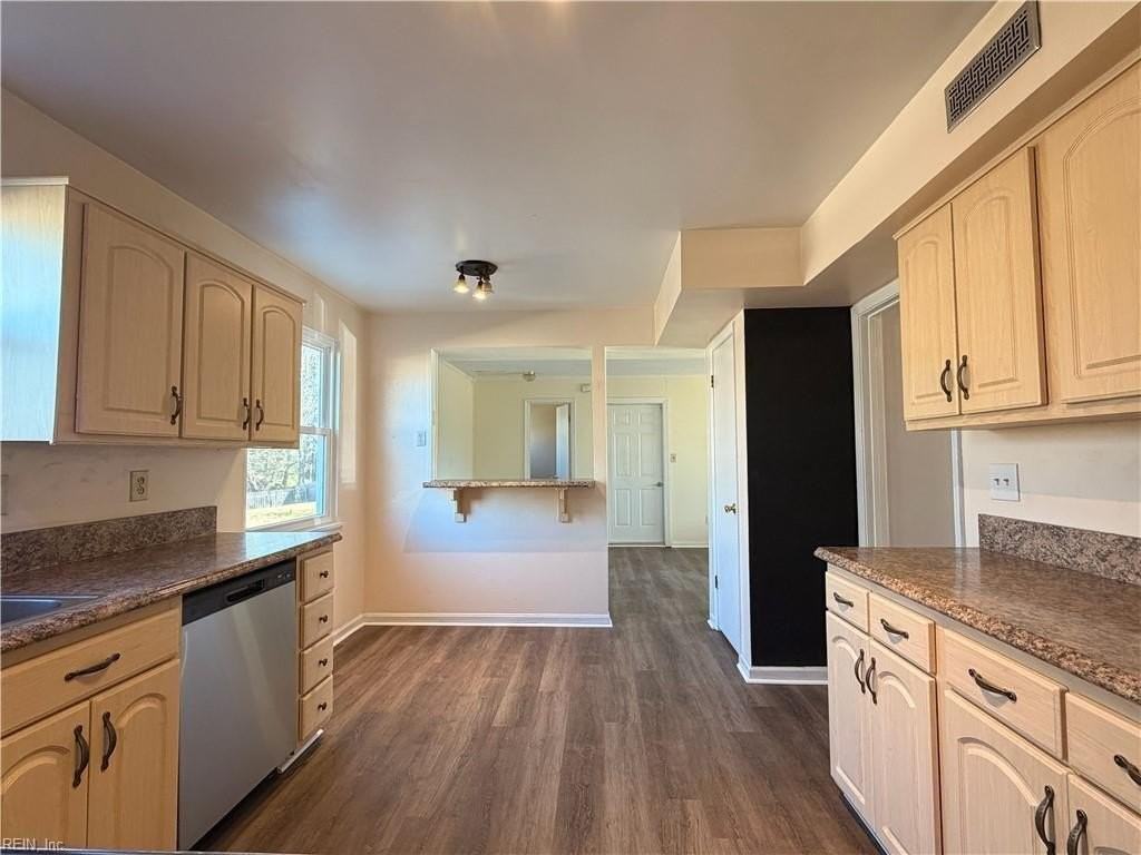 5492 Pocono Pl - Photo 6 of 26