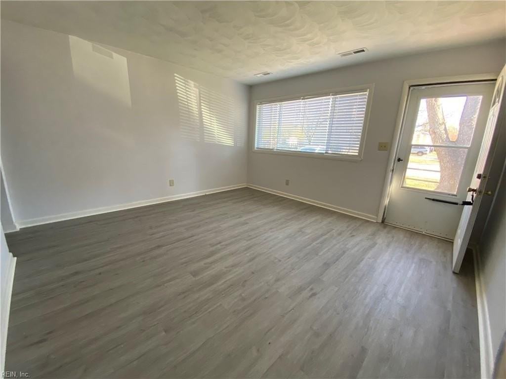 413 West Ln #B - Photo 3 of 12