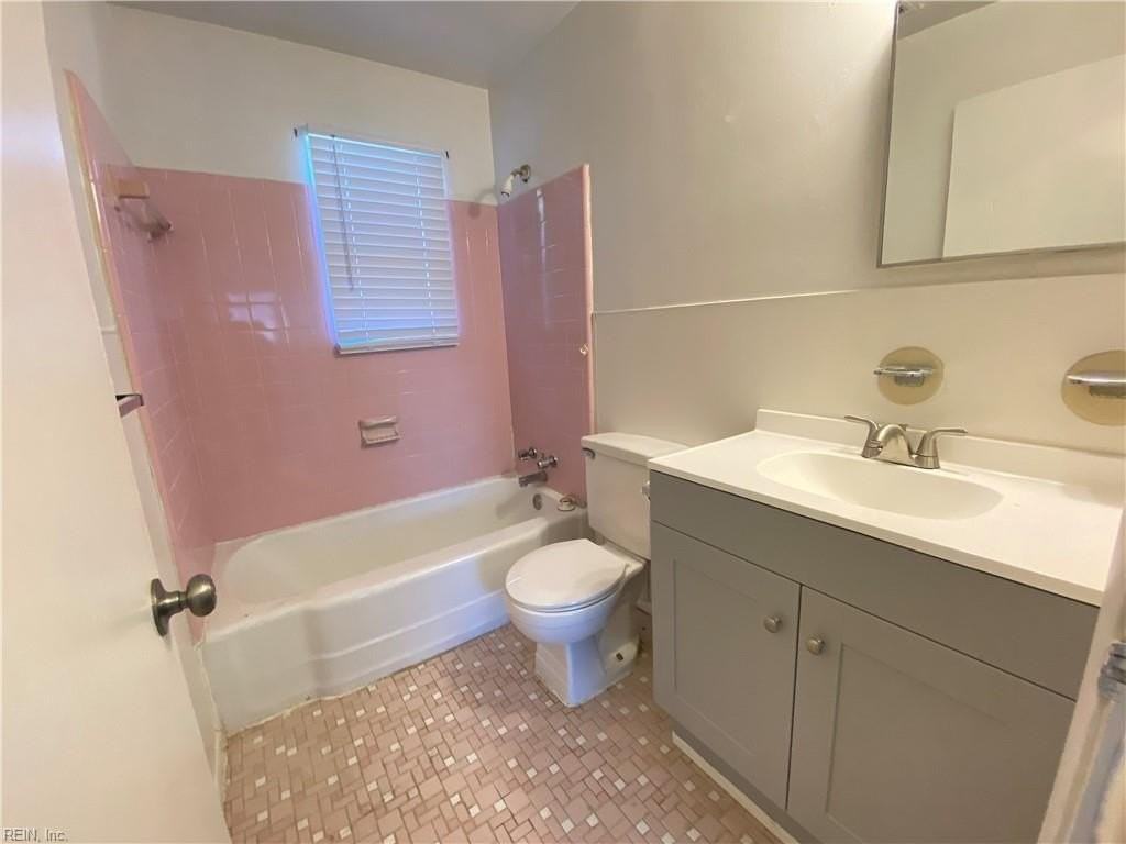 413 West Ln #B - Photo 6 of 12