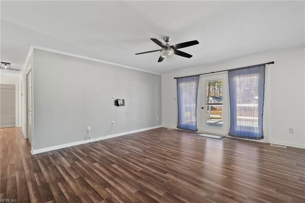 639 Alberthas Dr - Photo 3 of 21