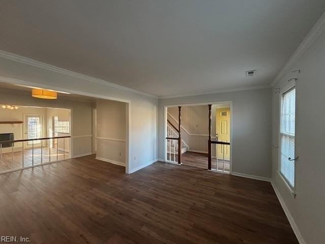 1041 Tottenham Ln - Photo 5 of 28