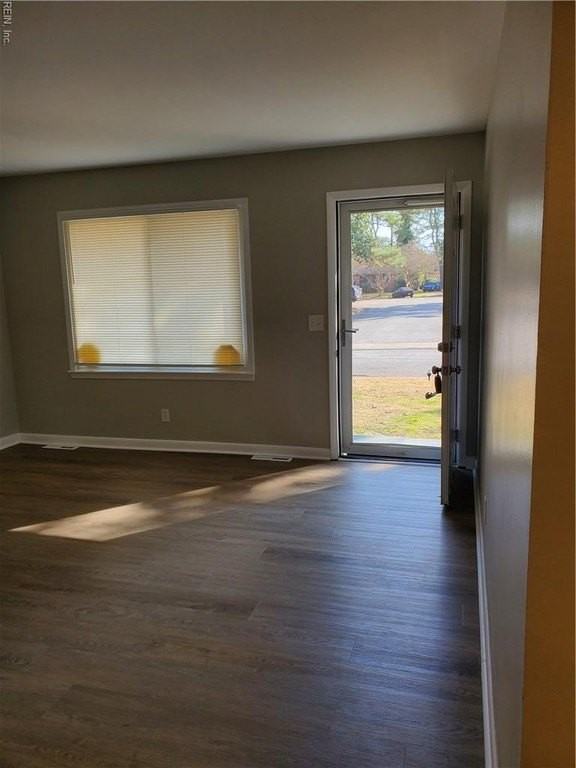 1408 Bardot Ln - Photo 4 of 31