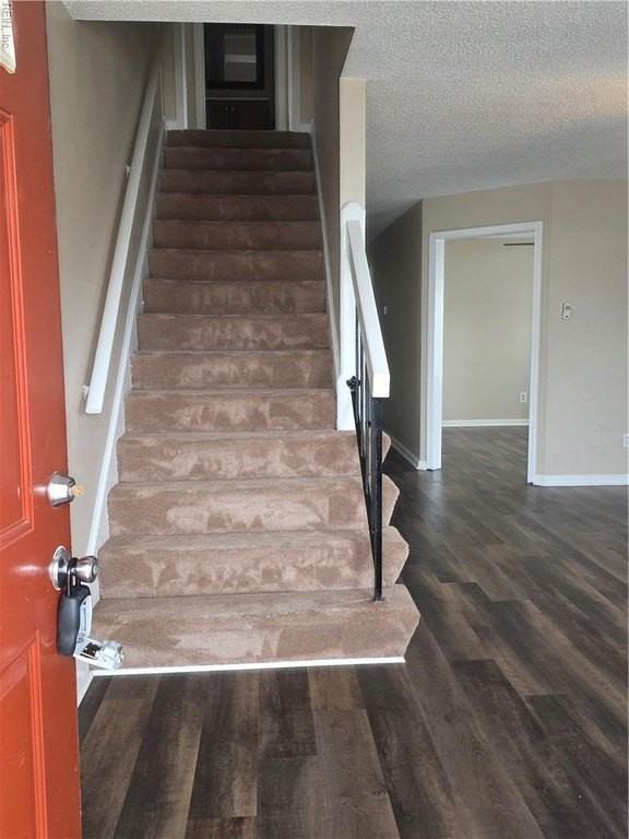 1736 Gallery Ave - Photo 2 of 20