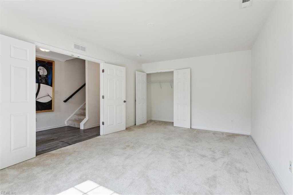 132 Daybeacon St - Photo 3 of 25