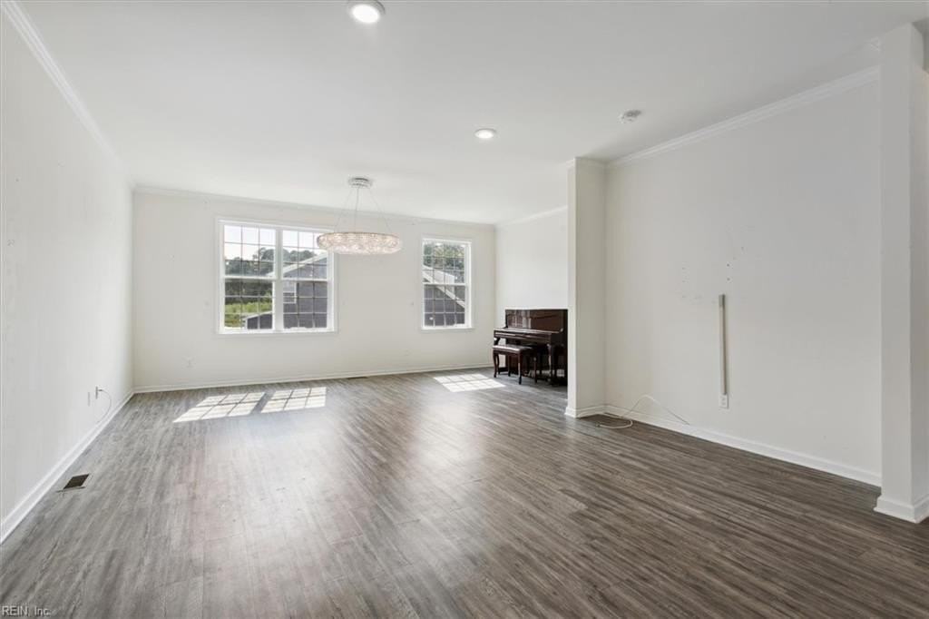 132 Daybeacon St - Photo 4 of 25