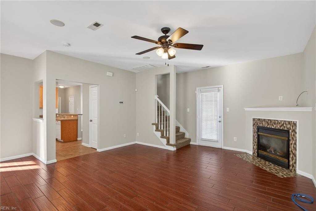 3329 Country Cir - Photo 5 of 29