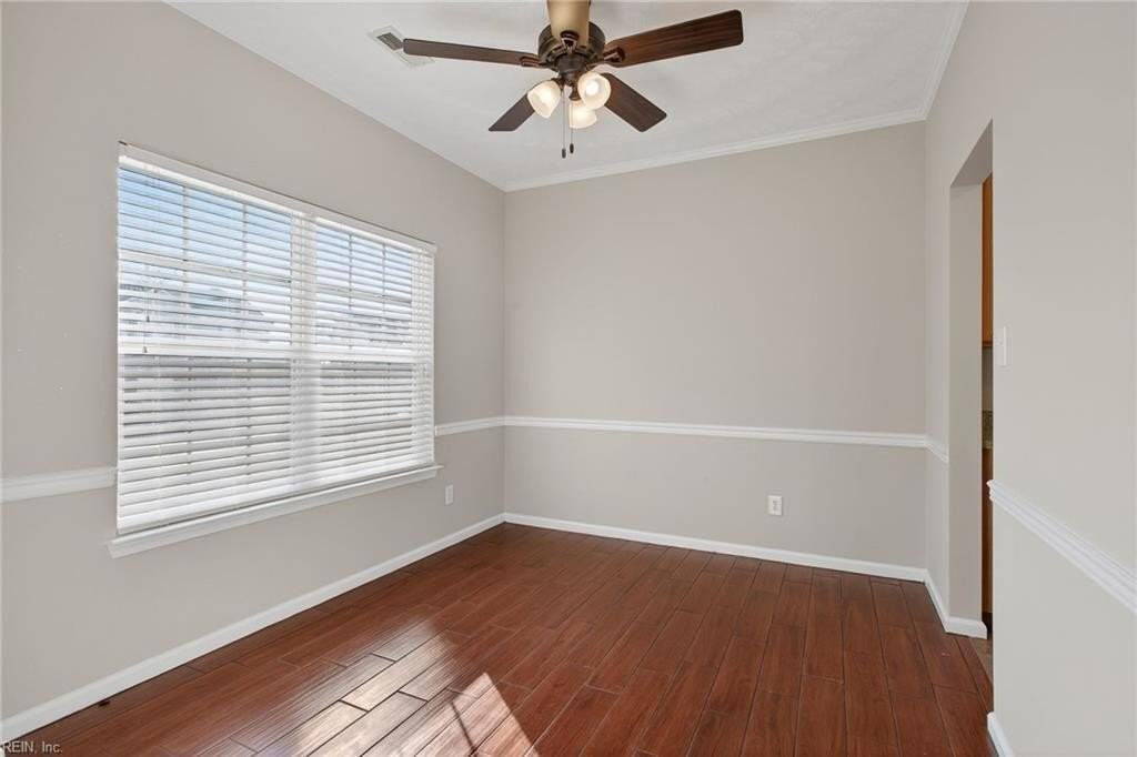 3329 Country Cir - Photo 7 of 29