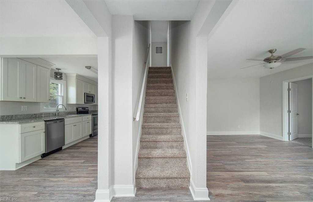 2208 Silbert Rd - Photo 3 of 21