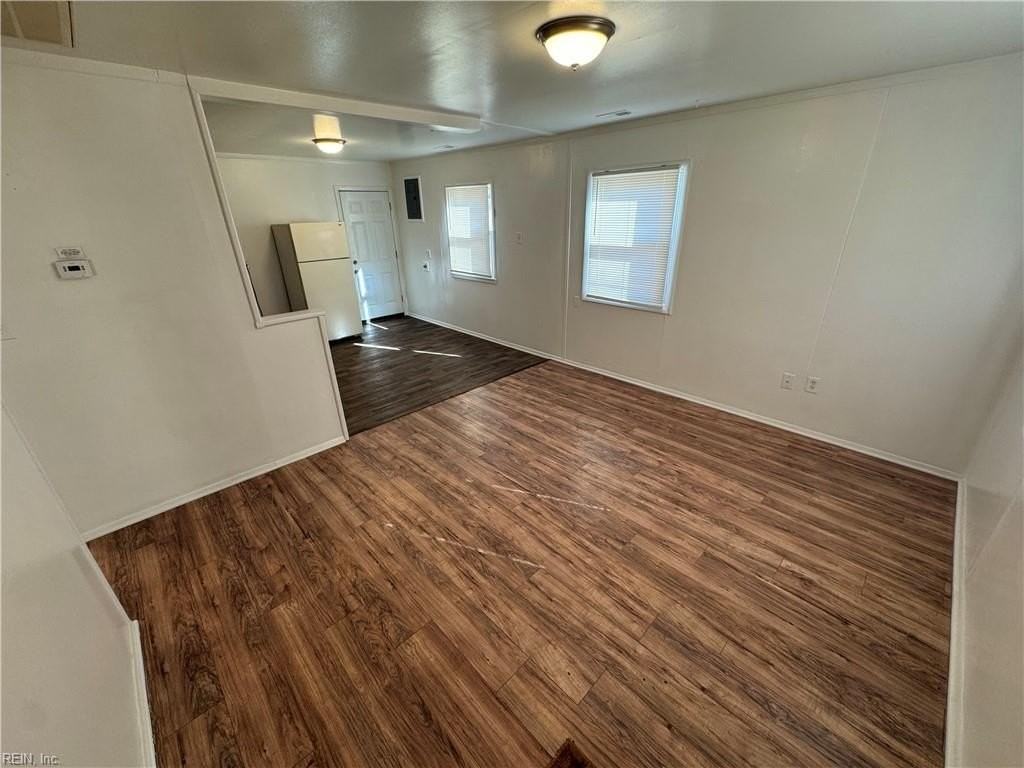 434 Ford Rd - Photo 2 of 10